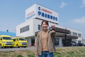 伊達市で子育て中に自動車免許取得を目指す主婦と伊達自動車学校